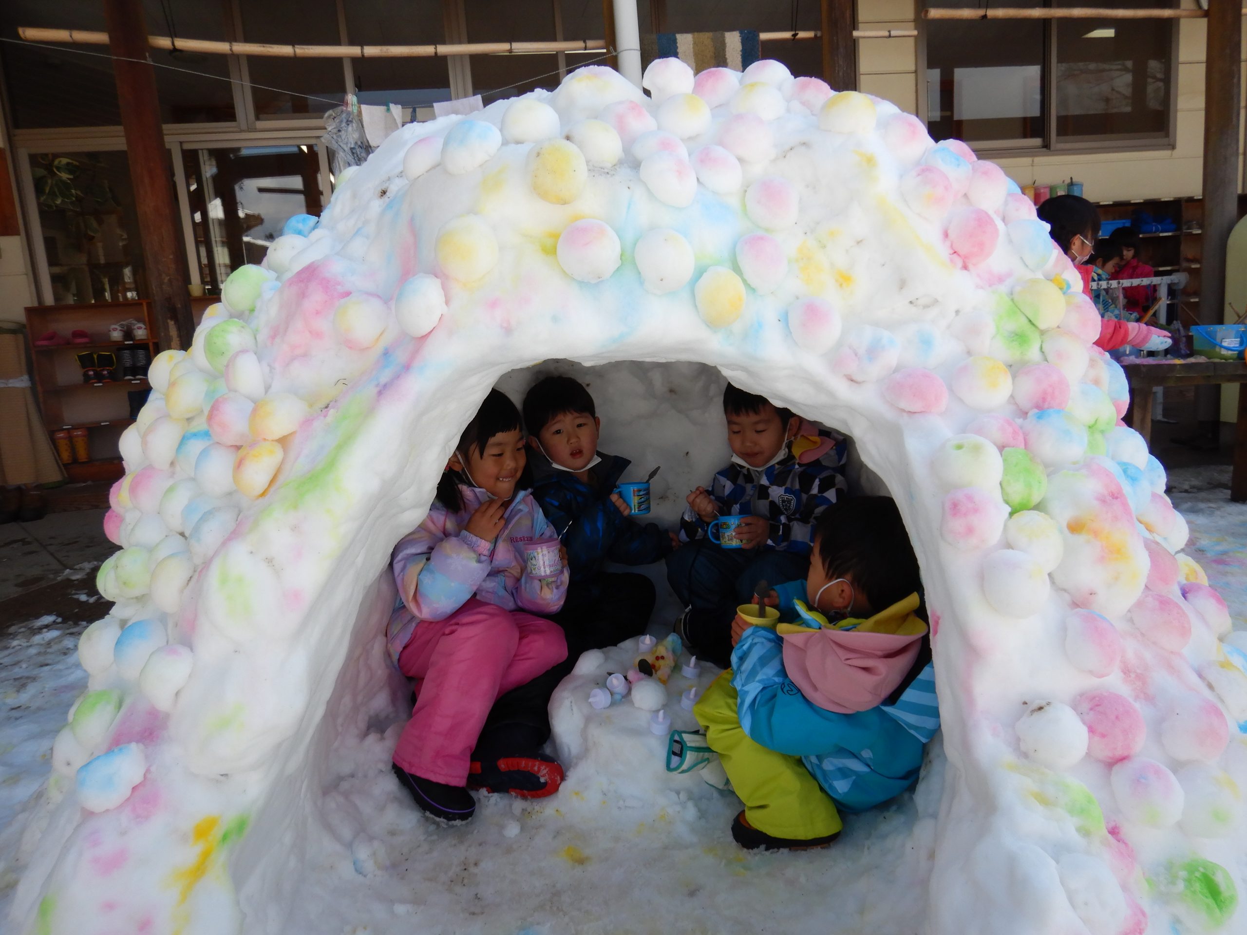 雪がた～くさん！！　～年少組～