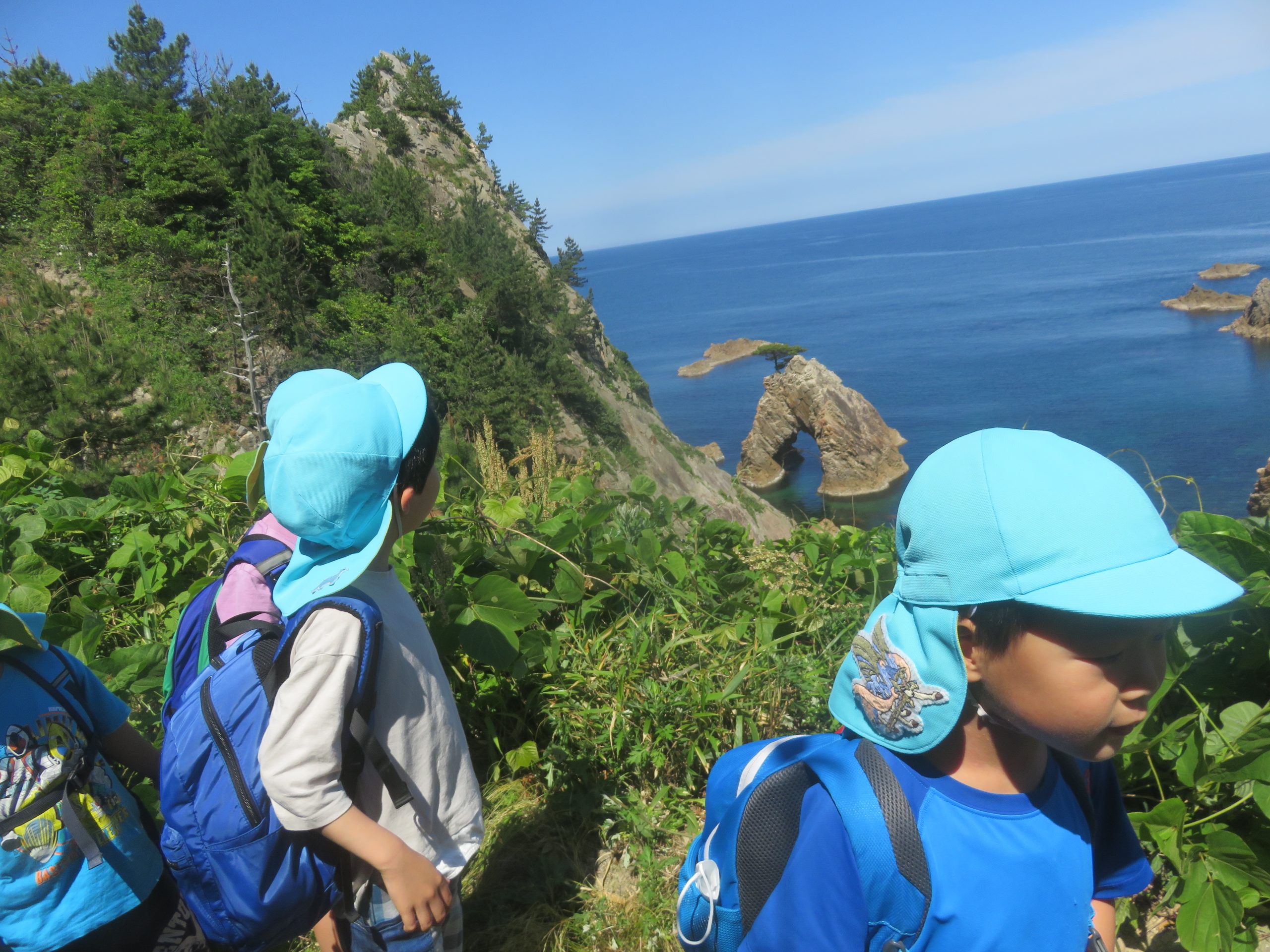 ２０２２年度　５月２４日（火）鳥取の海！きれい～！！　（年長組）