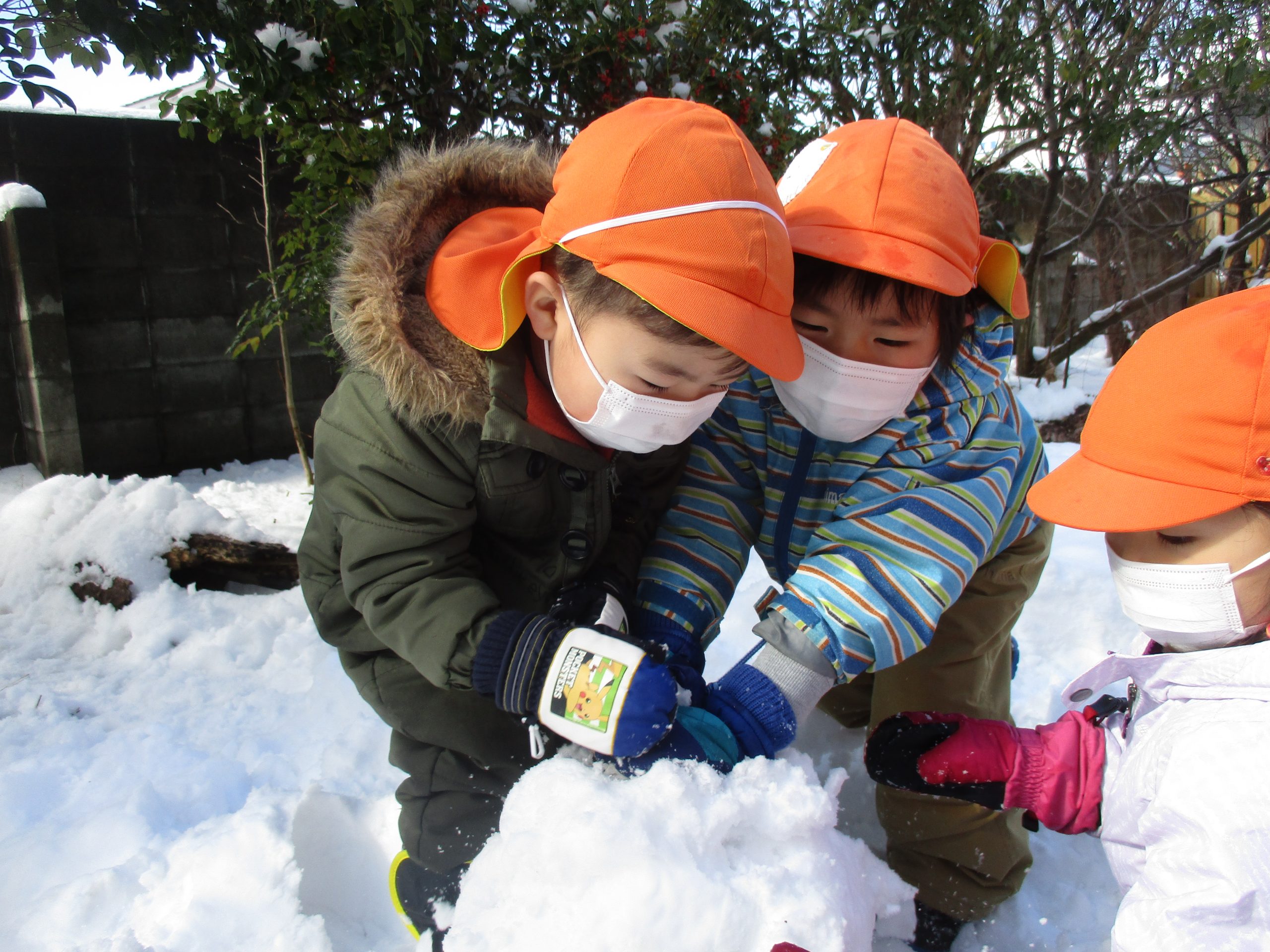 雪遊びをしたよ　～りす組～