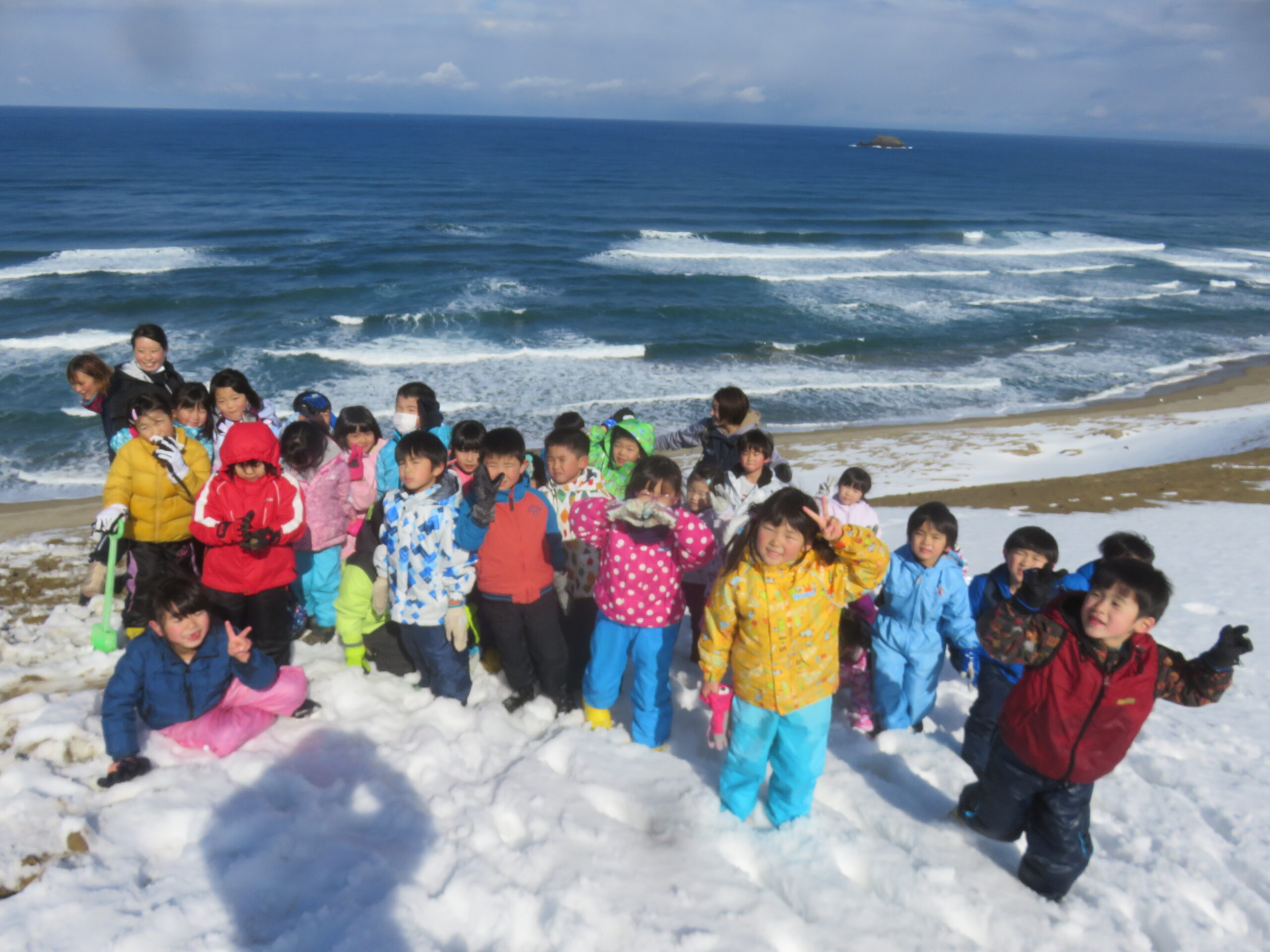鳥取砂丘で雪遊びをしたよ！（年長組）